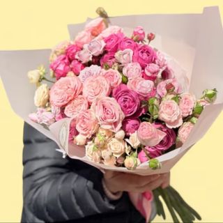 სპრეი ვარდის თაიგული , ზომა M