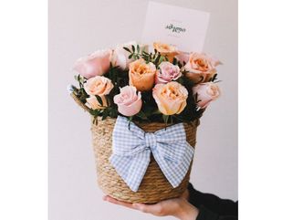 Rose basket