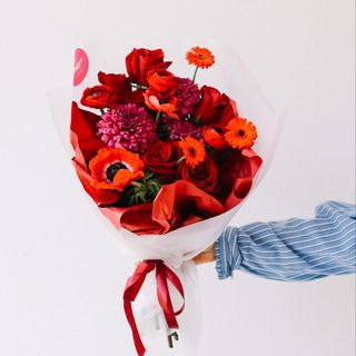 შენი ფერია ცეცხლი