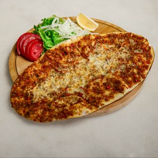 Kasarli lahmacun
