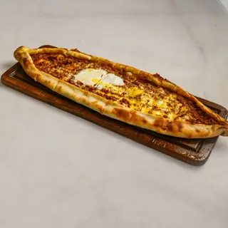 Etly jumurtali pide
