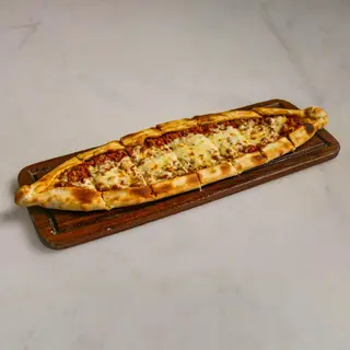 Etli kasarli pide