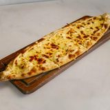 Kasarli pide: with kasarli cheese
