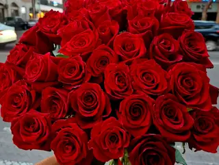 30 red rose