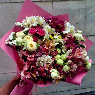 White and pink colors