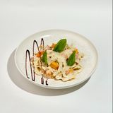 Pasta with shrimp and roasted pumpkin