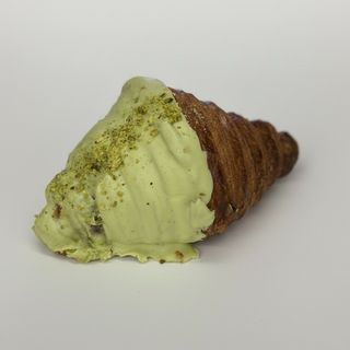 Pistachio croissant