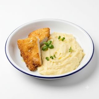 Chicken Schnitzel with Mashed Potatoes