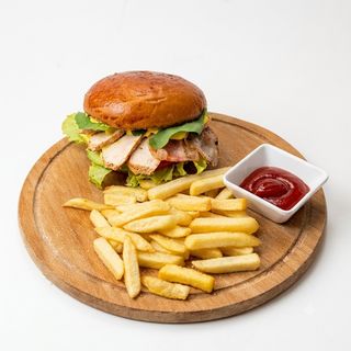 Chicken Breast & Bacon Burger