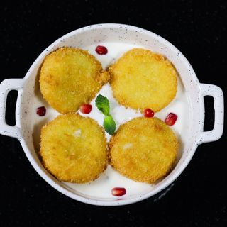 გებჟალიას ბურთები მაწვნის სოუსოთ