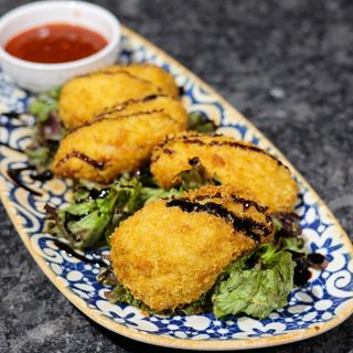 ქათმის ფრთები ტკბილ-ცხარე სოუსით