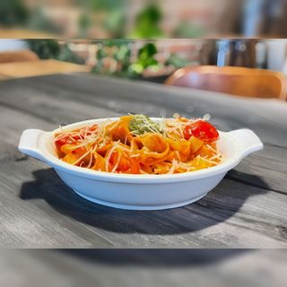 პასტა ბოლონეზე ვინოოდორისგან