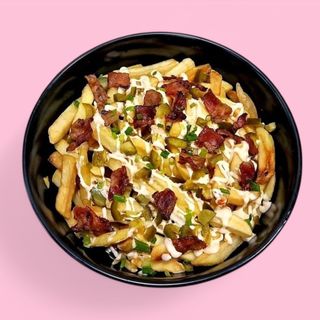 ფრი ბეკონითა და აიოლის სოუსით