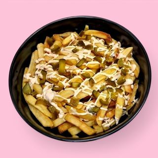 ფრი ჰალაპენიოთი და აიოლუს სოუსით