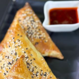 Samsa with cabbage