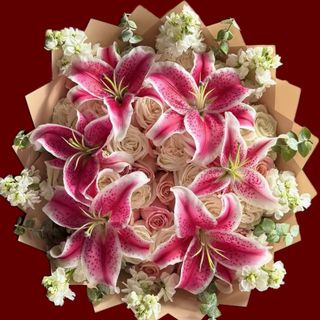 Special lily bouquet