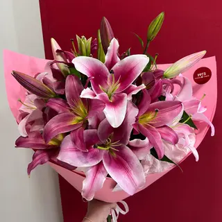 Lilies bouquet