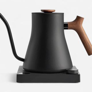 Fellow Stagg EKG Pro + Walnut Handle (Matte Black)