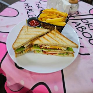 ქლაბ სენდვიჩი