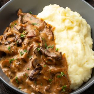 ბიფსტროგანოვი საქონლის ხორცით