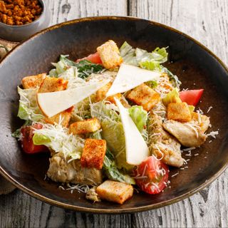 ცეზარი აღმოსავლურად