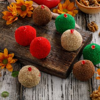 4 ცალი. ახალი ფეიხოათი