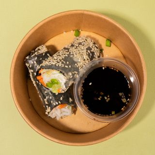 სფრინგ როლი ბოსტნეულით