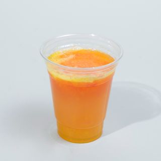 ფორთოხლისა და გრეიფრუტის მიქსის ფრეში