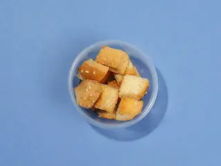 კრუტონი