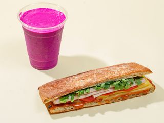 სენდვიჩის და სმუზის კომბო