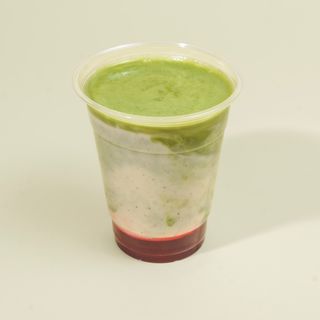 მატჩა ლატე მარწყვით