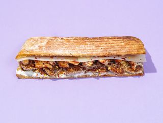 სენდვიჩი - ქათამი და ლეღვი