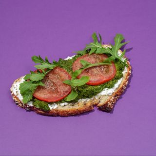 პესტოს ტოსტი