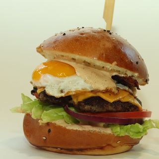 ორმაგი ლანჩ ბურგერი