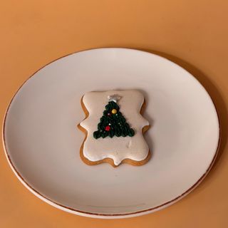 ჯინჯერის ორცხობილა (ნაძვის ხე)