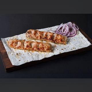 ქაბაბი ორი ლულა ლავაშით(ქათმის)