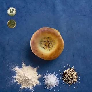 Tandyr Naan (Bread) / ტანდირის ნანი (პური)