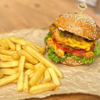 ქათმის ბურგერი / Chicken Burger