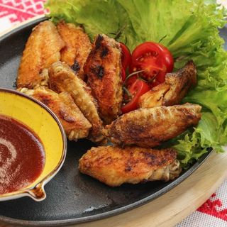 შემწვარი ქათმის ფრთები 8ც