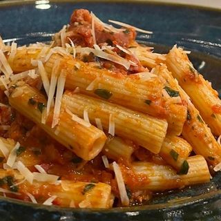 პასტა რიკადონე მატრიჯანა