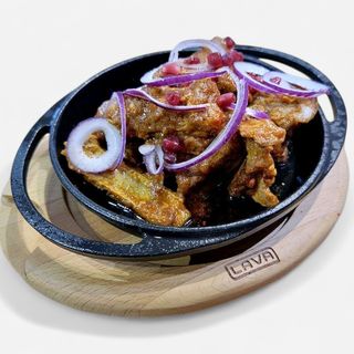 ხბოს ნეკნები აჯიკაში