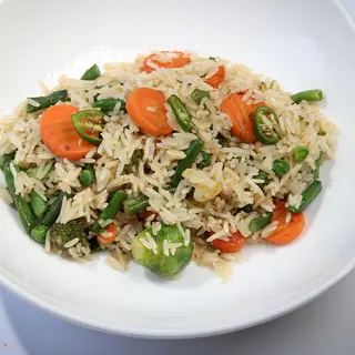 ბრინჯი ბოსტნეულით