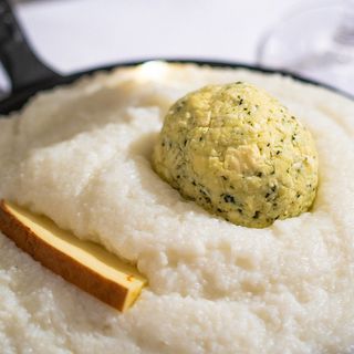 ღომი ფუჩხოლიათი