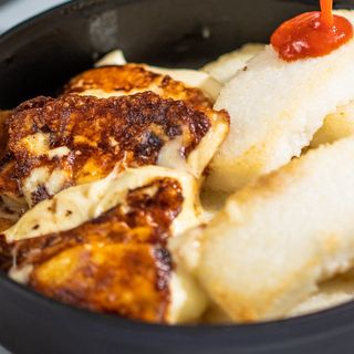 შემწვარი ღომი სულგუნით