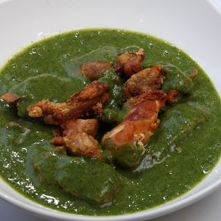 ქათამი ტყემალში