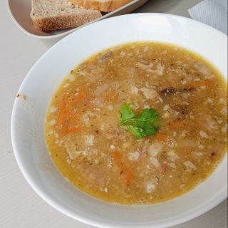 ბარდის წვნიანი შებოლილი ხორცით Суп гороховый с копчёностями