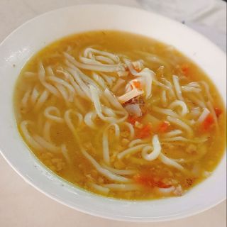 ქათმის სუპი ხელნაკეთი ლაფშით Суп куриный с домашней лапшой