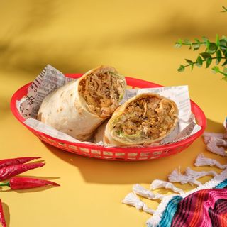 ბურიტო ჩილი ჩიზ სოუსი ბეკონით