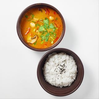 ტომ იამი ქათმით