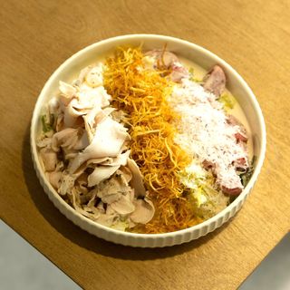 Cardini salad with chicken sous-vide